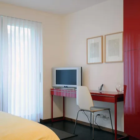 Unique Serviced Living @ Sbb Station * Basel