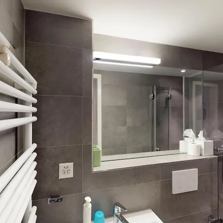 Unique Serviced Living @ Sbb Station