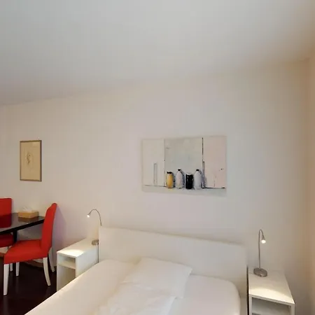Unique Serviced Living @ Sbb Station