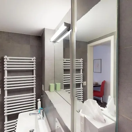 Apartment Unique Serviced Living @ Sbb Station *